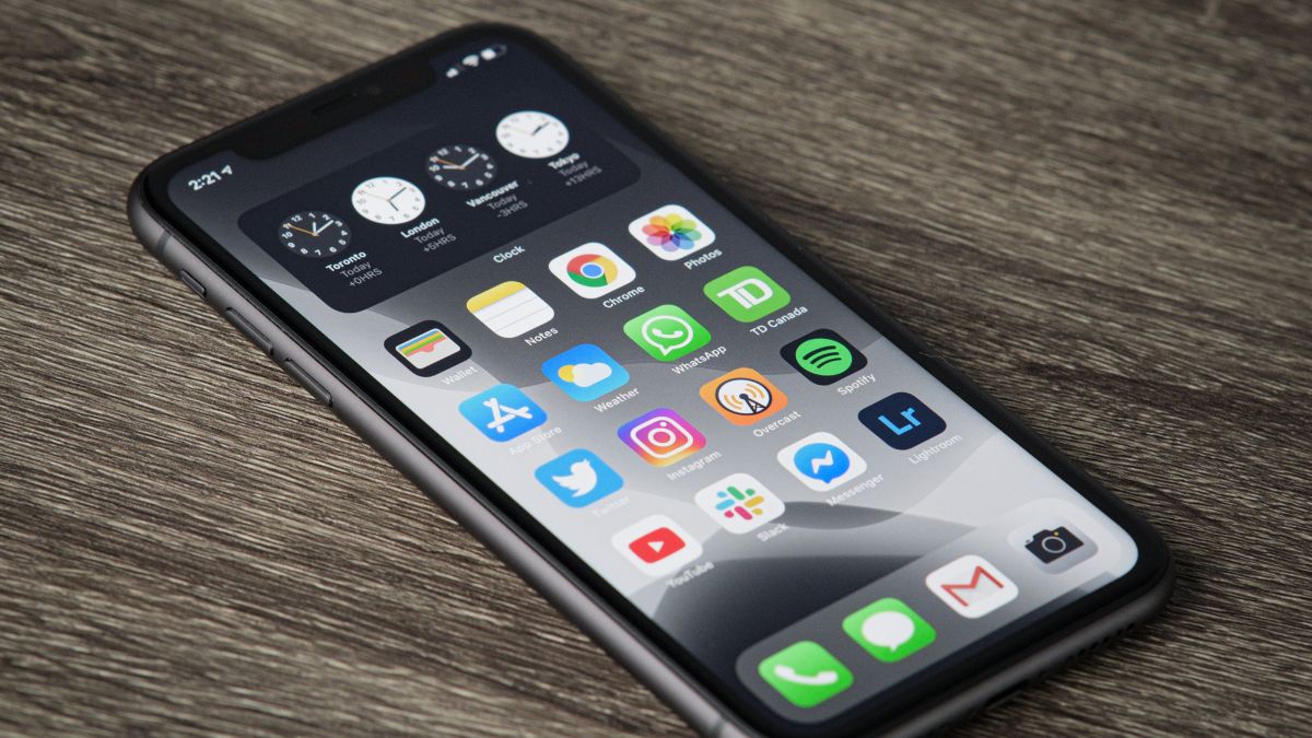 apple-ios-17-leaks-apple-expected-to-change-whole-experience-with-these-10-new-features